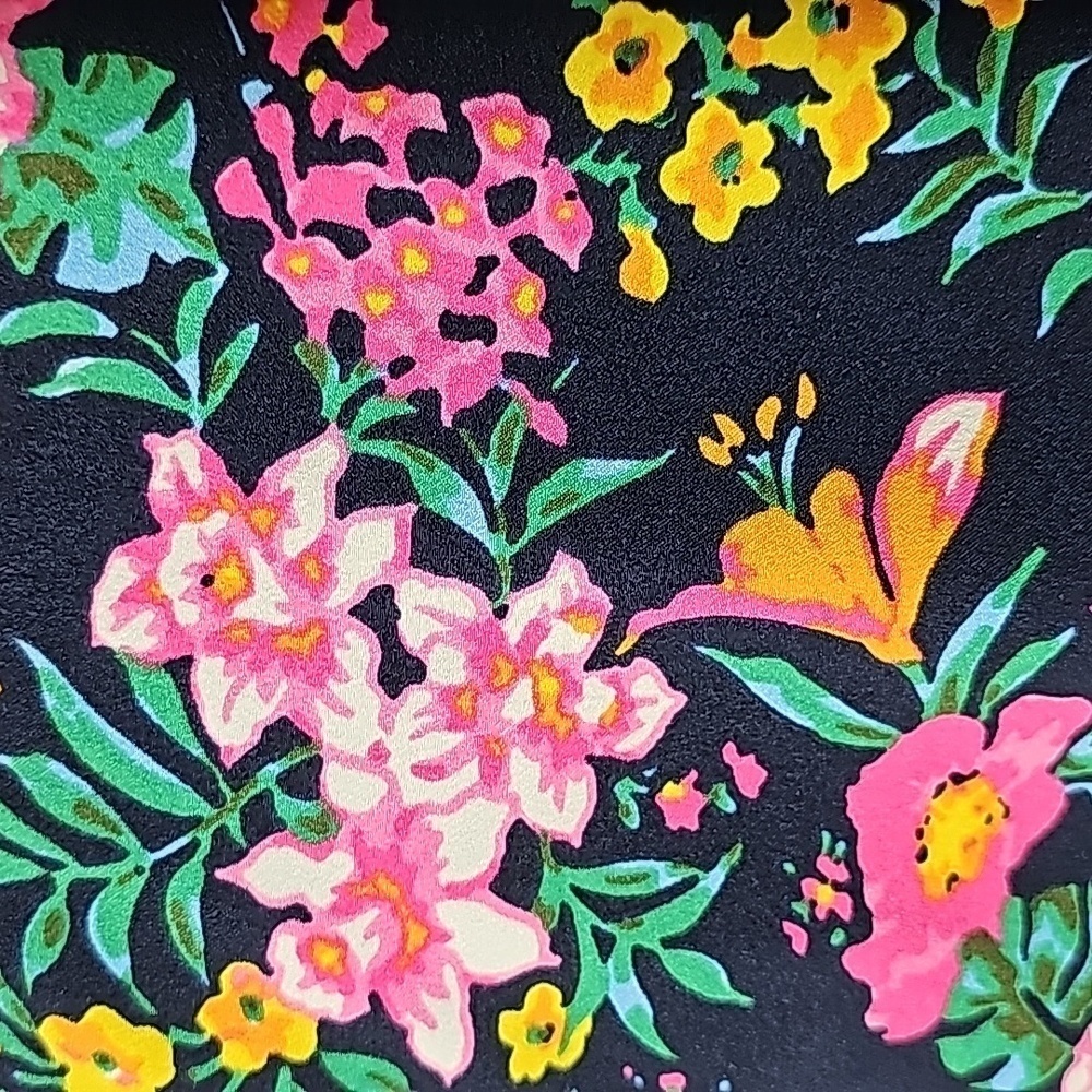 J.Crew women's sleevless top. Beautiful colors completely lined. Size medium. - Picture 7 of 12